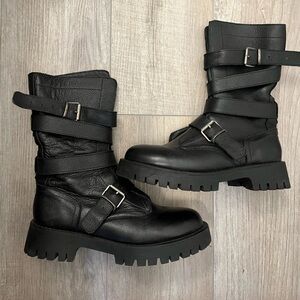 Steve Madden women’s moto boots worn once.